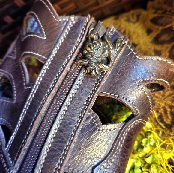 SIREN Mark Nason Chocolate Brown Ankle Cutouts 3"  Leather Luxury Heels Boots 8 - Picture 7 of 15